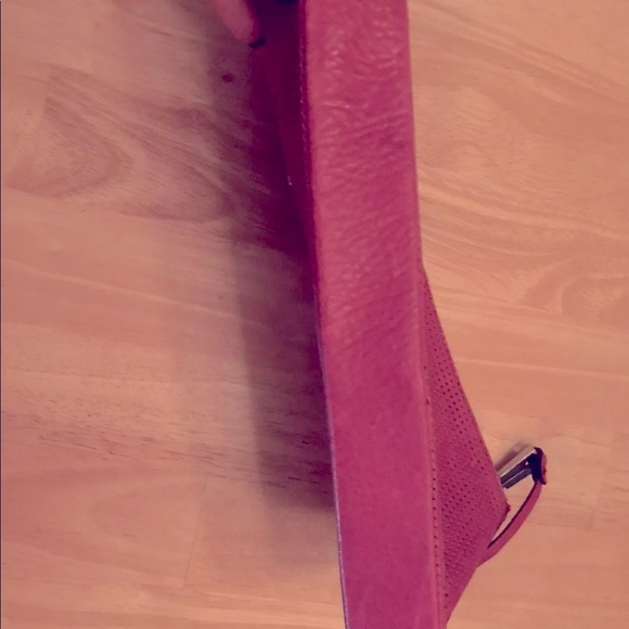 Designer Pink SHE+Lo zip clutch w/strap & silver colored hardware Beautiful EUC! - Picture 6 of 9